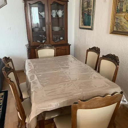 Apartament Diana *